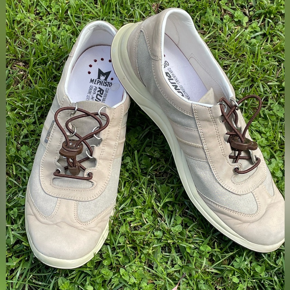 Ladies Mephisto Runoff shoes size 9.5